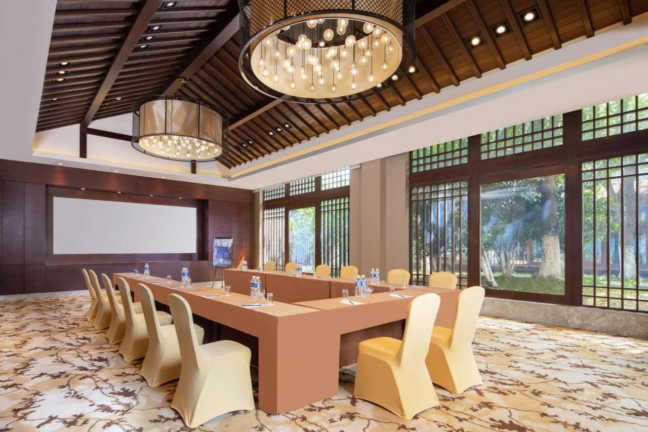 Radisson Blu Resort Wetland Park Wuxi  Exterior foto