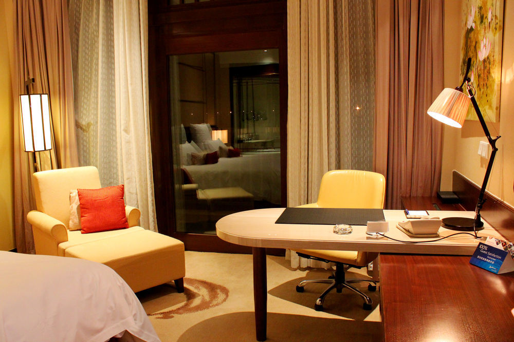 Radisson Blu Resort Wetland Park Wuxi  Exterior foto